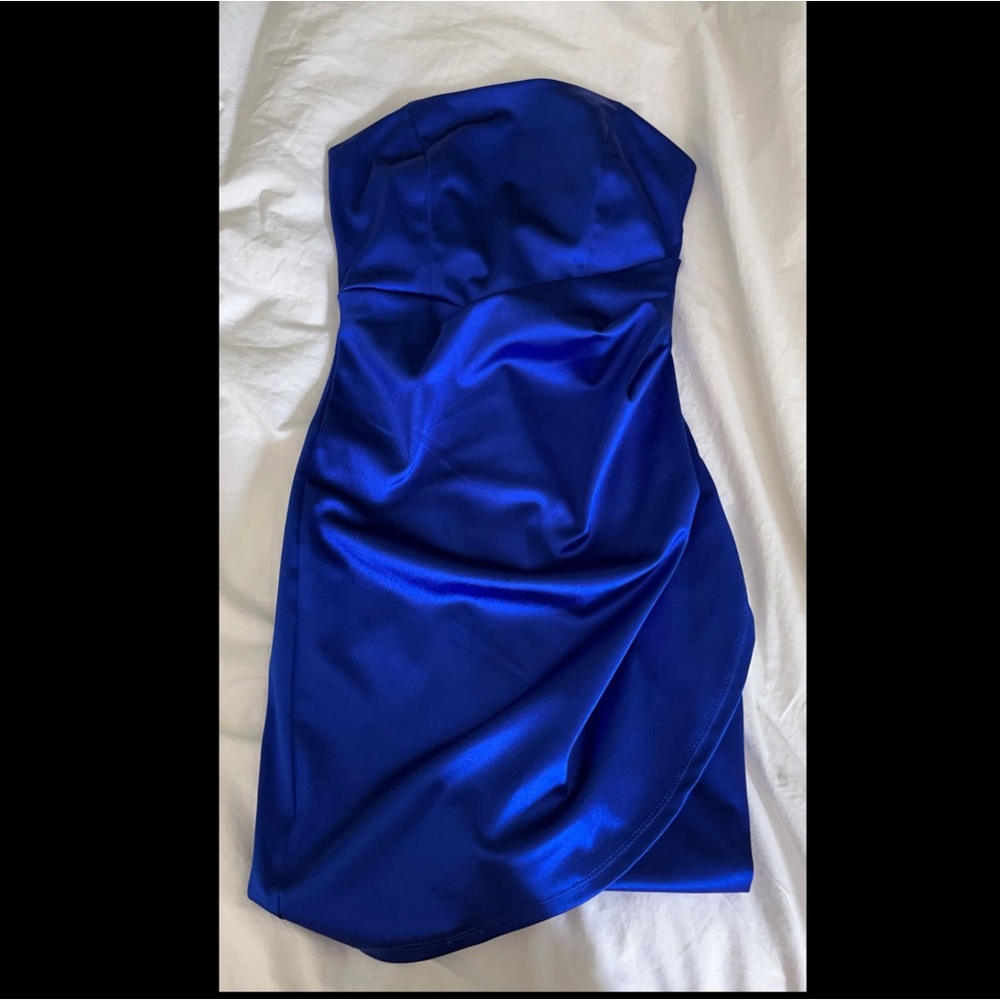 Formal strapless electric blue dress